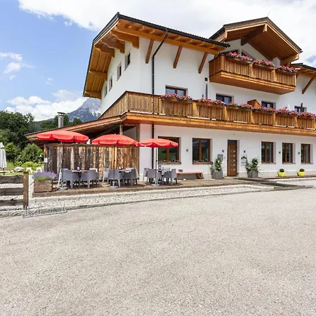 Gaestehaus Osterthor By We Rent Διαμέρισμα Saalfelden